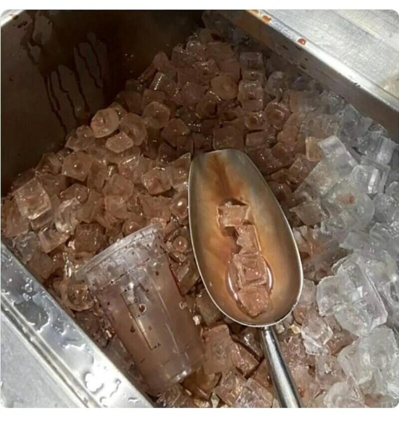 일하다 등골이 오싹해진 카페 알바생_1.jpg