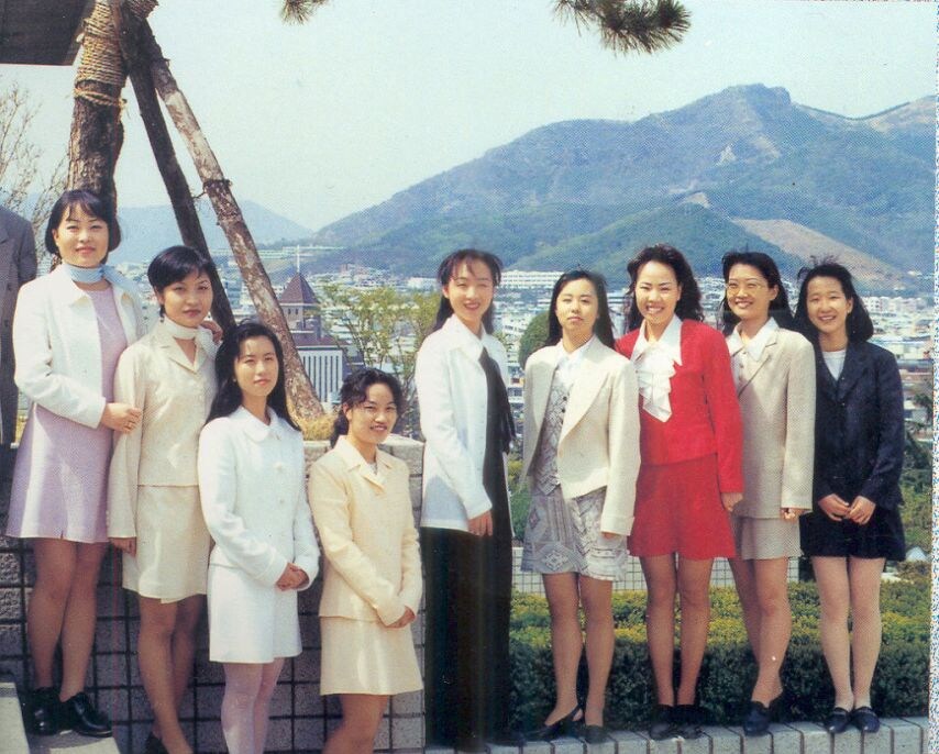 90년대 중반 여대생 누나들.jpg_4.jpg