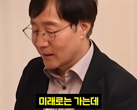 ??:시간 여행은 지금도 가능해요._2.jpg