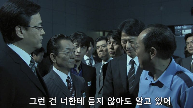 인질을 잡고 있는 범인을 자극해서는 안됩니다._14.jpg