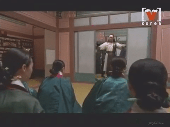 명성황후에게 국모 이미지를 만들어 준 뮤직비디오.jpg_3.webp