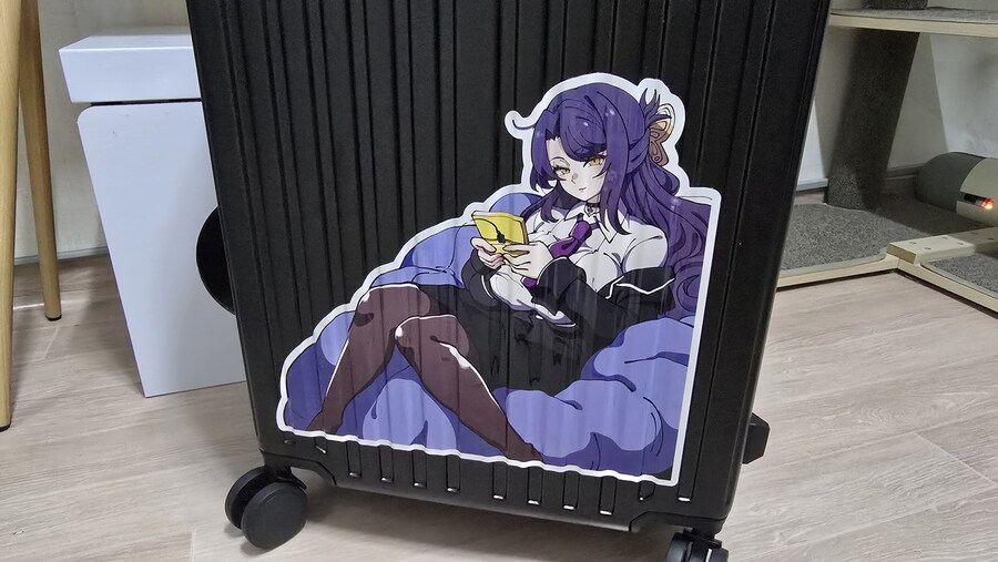 주문 제작한 스티커를 캐리어에 붙었엉..._10.jpg