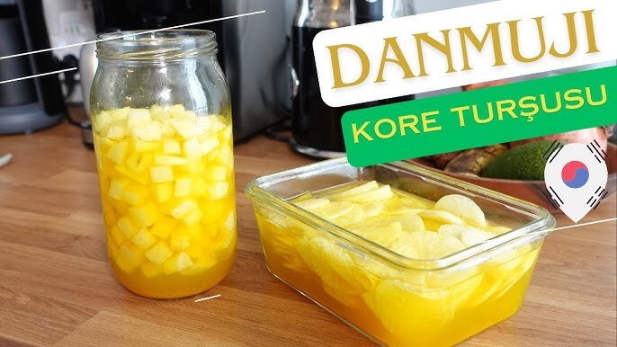 ??? : 단무지 꽤 맛있죠. 한국의 전통음식입니다_1.jpg