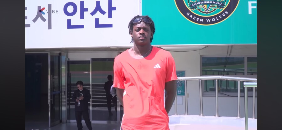한국애서 태어나고 자란 네이티브 한국인 육상선수_2.png