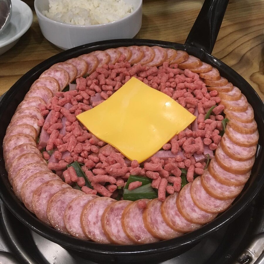 호불호 갈리는 부대찌개.jpg_1.jpg