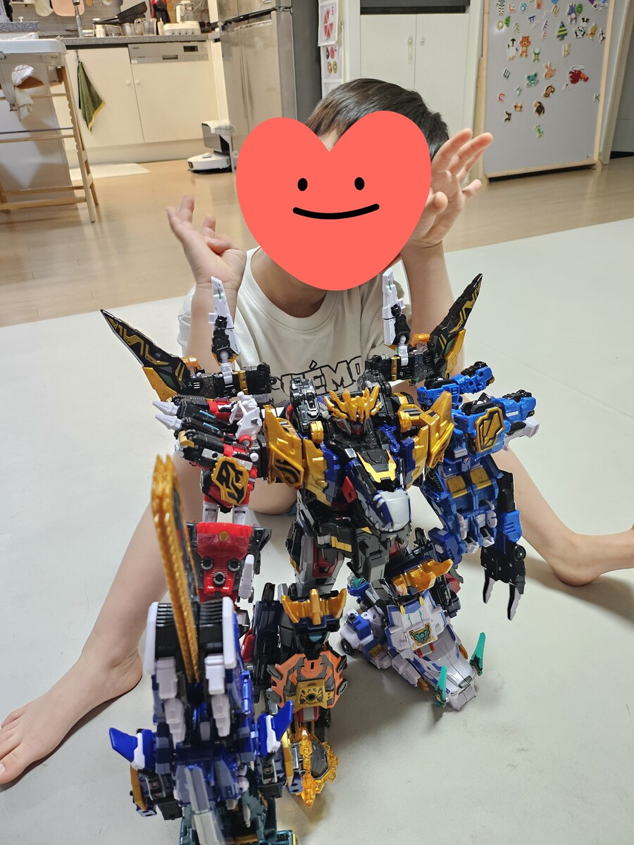 아들 장난감 :) 렉스카이저 D9_2.jpg