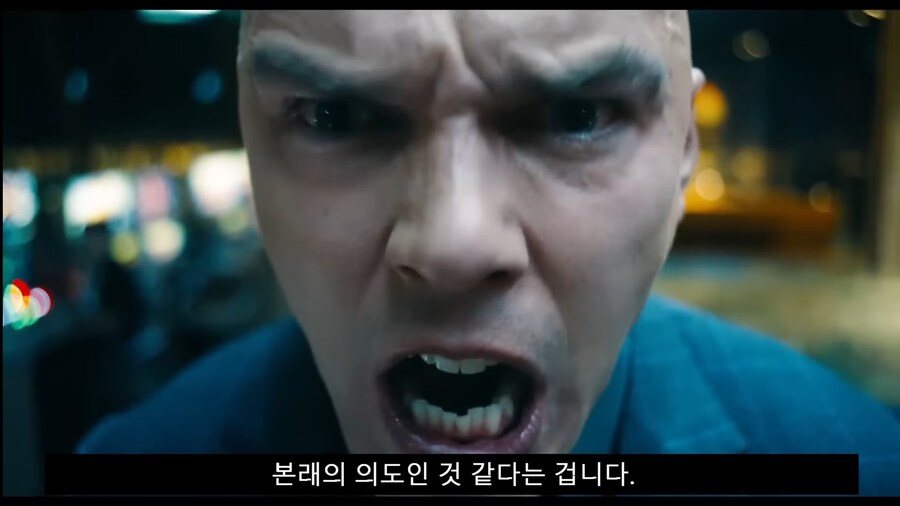 DCU)북미랑 달리 해외에서 슈퍼맨 평이 호불호 갈리는 이유_3.jpg