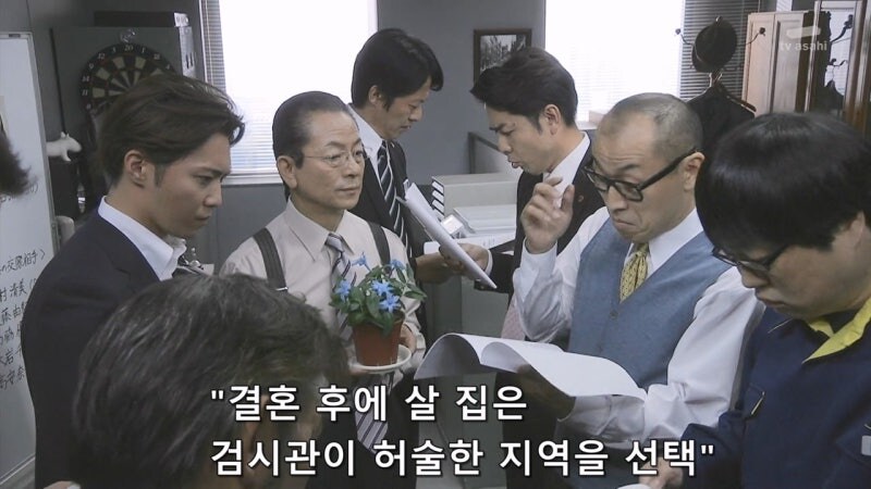 늙은이들에게 젊은이들을 팔아넘겼던 빅마마의 정체_29.jpg
