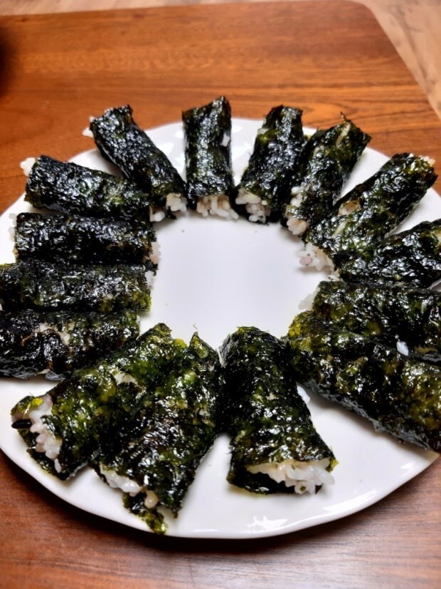 하나만 더 먹고 학교가~ 가 저절로 들리는 짤_1.jpg