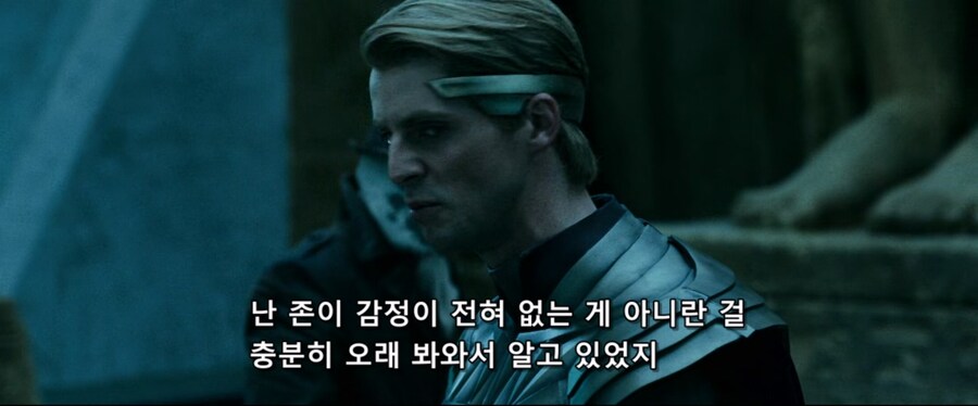 자신의 거창한 계획을 히어로들에게 떠벌리는 악당류 甲_20.jpg