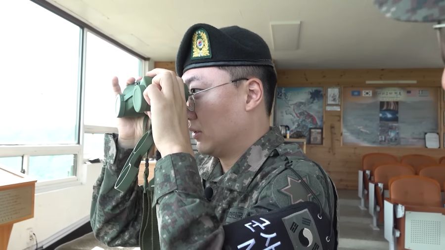 앞이 보이지 않는 충주맨.._9.png
