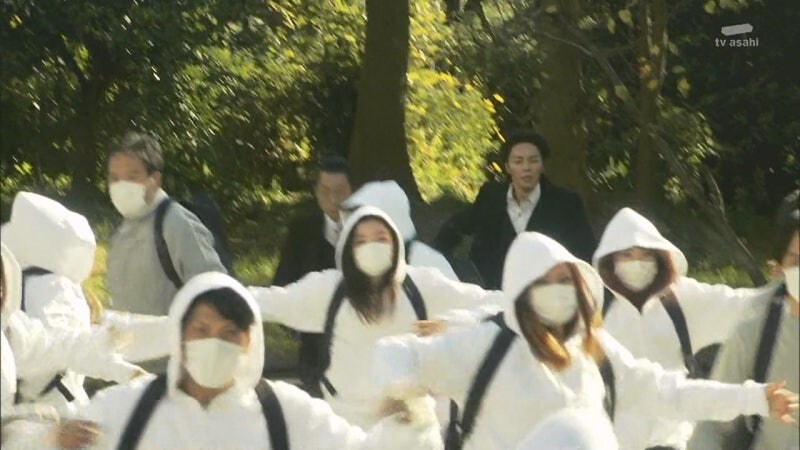 납치사건에 대해서 형사들이 보상을 해주지 않는 상황_21.jpg