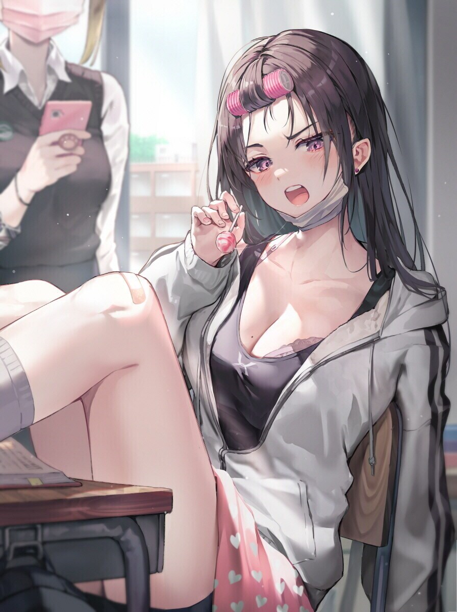 너희들 이렇게 생긴 일진녀가 빨던 사탕 입에 넣을 수 있음?_1.png