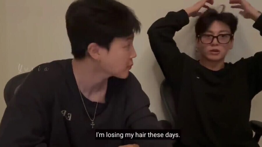 BTS에게도 공정하게 닥쳐온듯한 인체의 섭리_1.jpg