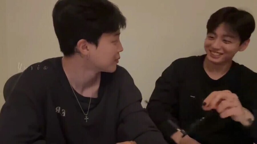 BTS에게도 공정하게 닥쳐온듯한 인체의 섭리_2.jpg