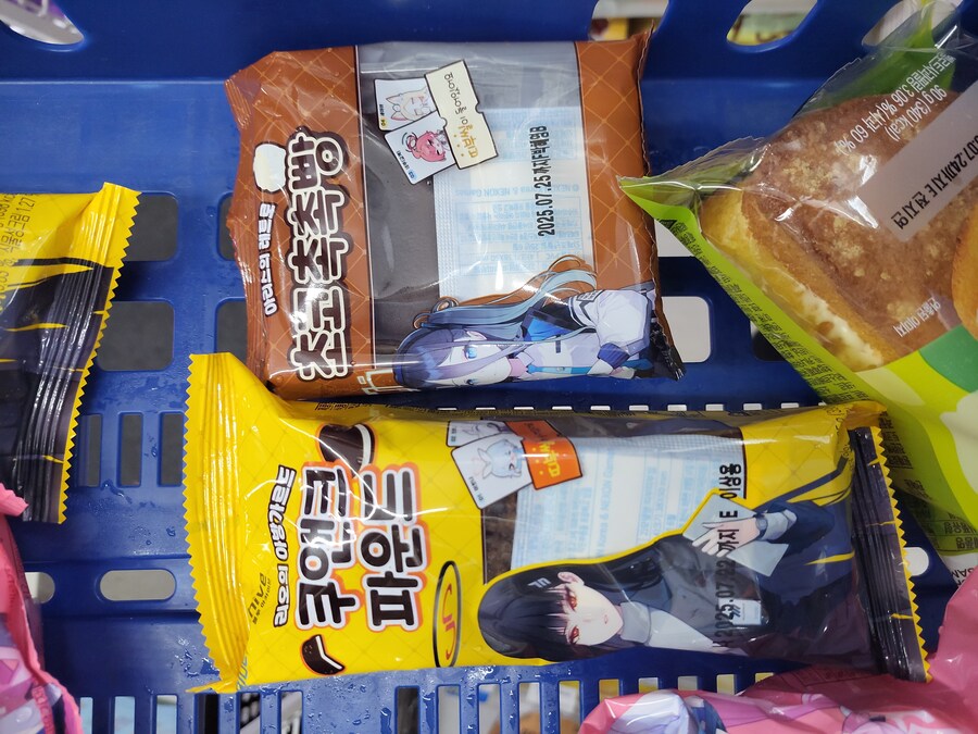콜라보빵이 출시되면 스캇충들이 출몰한다는 말이 있다_1.jpg