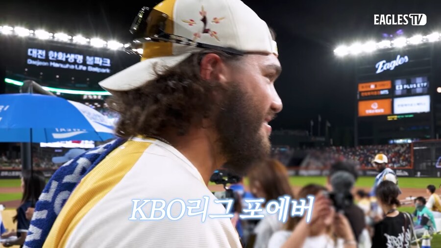 한국에서 제발 떠나달라는 야구선수_3.png
