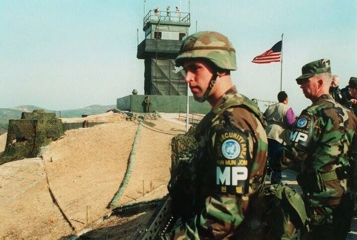 스압) 주한미군도 DMZ 수색 정찰 매복,GP 근무 투입되던 시절 사진들.jpg_2.jpg