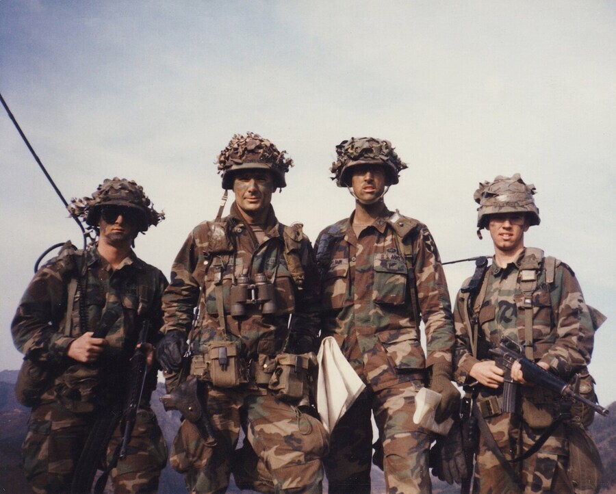 스압) 주한미군도 DMZ 수색 정찰 매복,GP 근무 투입되던 시절 사진들.jpg_40.jpg