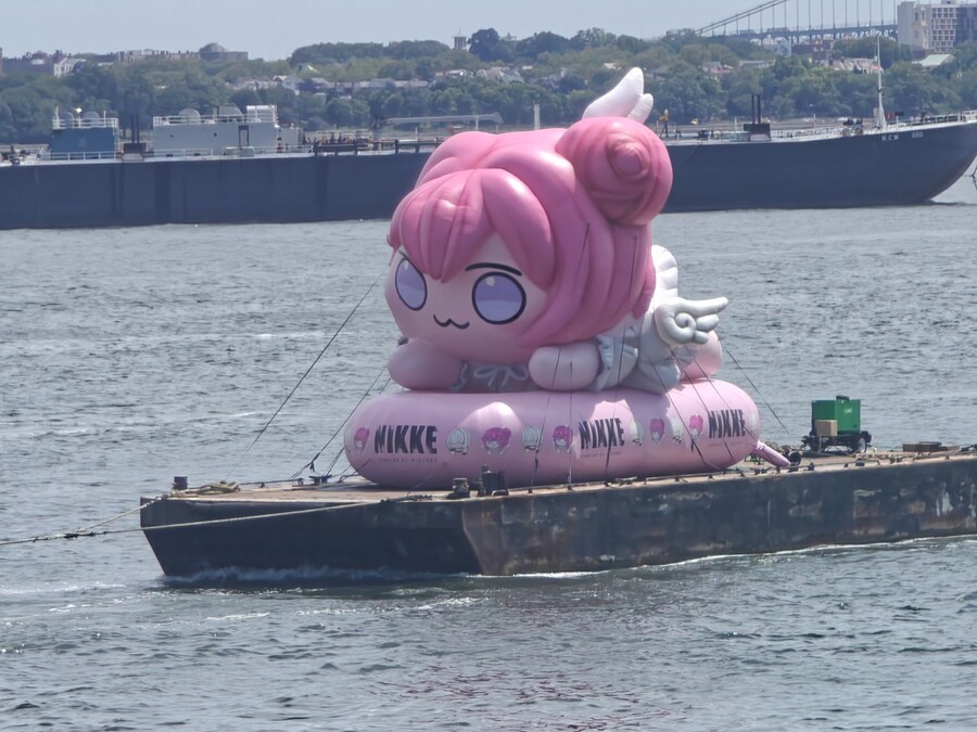뉴욕 침공중인 도로롱_2.jpg