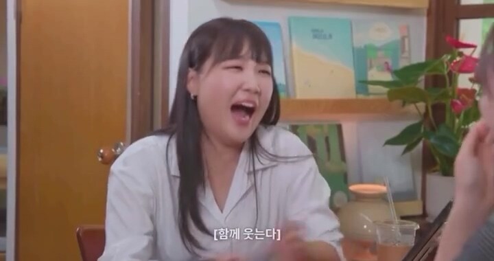 여자 모태솔로가 남자출연자를 사로잡기위해 준비한 플러팅 기술 ㅋㅋ_14.jpg