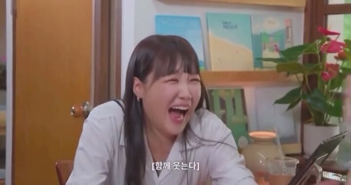 여자 모태솔로가 남자출연자를 사로잡기위해 준비한 플러팅 기술 ㅋㅋ_17.jpg
