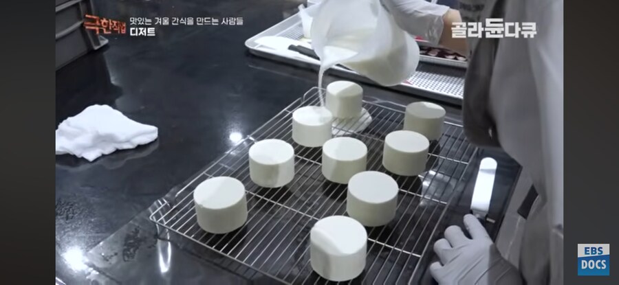 공장인데 기계없이 사람이 다함_22.jpg