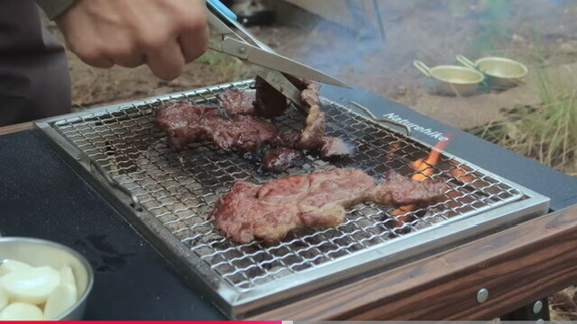 솔로캠핑하는 아저씨가 보여주는 한국 음식들.jpg_5.jpg