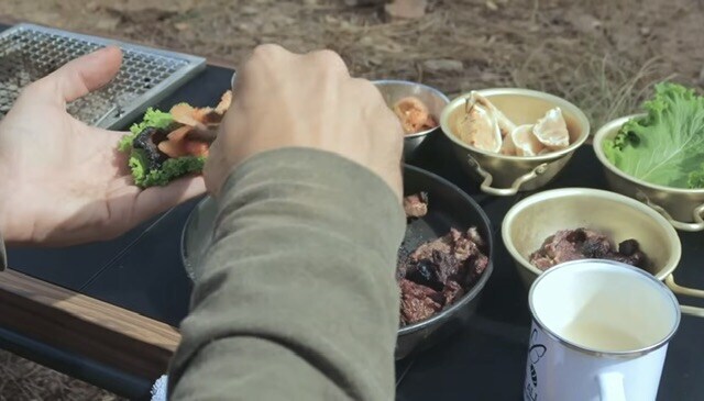 솔로캠핑하는 아저씨가 보여주는 한국 음식들.jpg_8.jpg