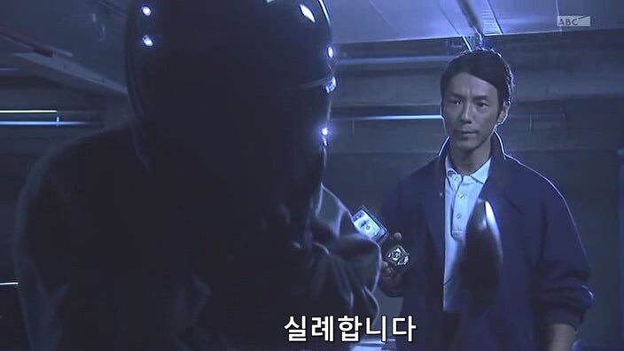 형사가 용의자를 때려죽였는데 은폐하는 경찰들_4.jpg