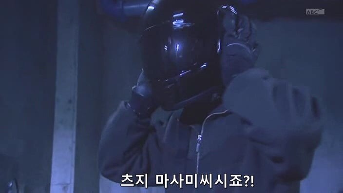 형사가 용의자를 때려죽였는데 은폐하는 경찰들_5.jpg