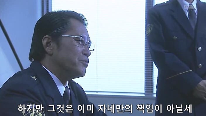 형사가 용의자를 때려죽였는데 은폐하는 경찰들_36.jpg