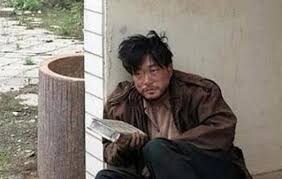 AI) 배우 손현주 거지짤이랑 페니와이즈 합성해봄_1.jpg