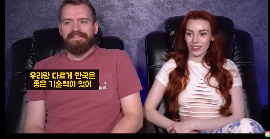 케이팝)헌터와 악령이 날뛰어도 아무도 눈치 못채는 설정을 납득한 외국인_4.jpg