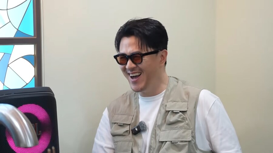 수상할 정도로 래퍼들의 공손한 인사를 받았던 데프콘_7.jpg