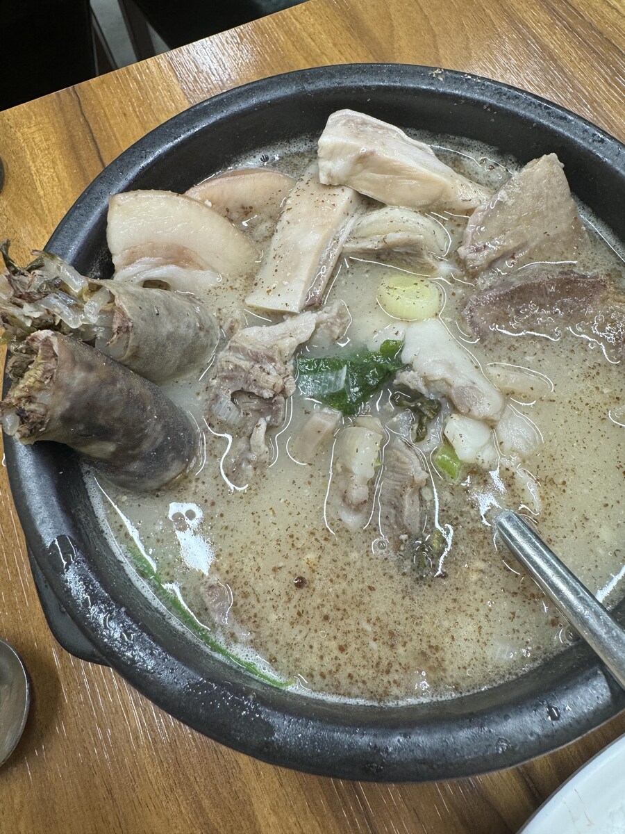 고기순대국 만원 vs 당면순대국 5천원_1.jpg