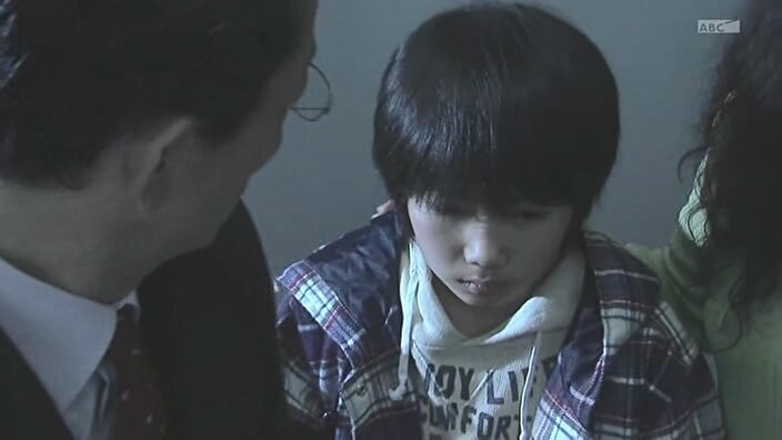 아들이 예지능력이 있다고 믿고있던 유부녀_40.jpg