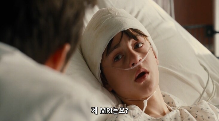 의사 : 이 환자 차트엔 분명 11살이라 되있던데...._18.png