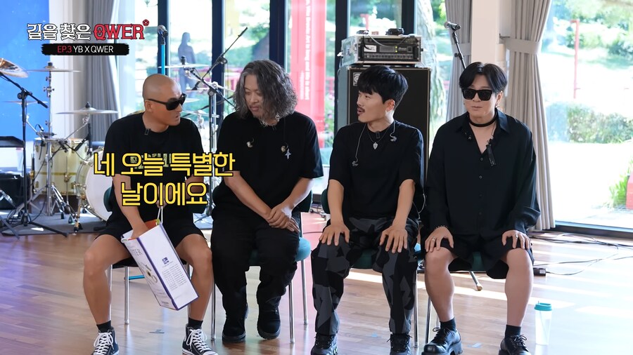 밴드 후배들에게 선물하는 YB밴드 드러머_3.png