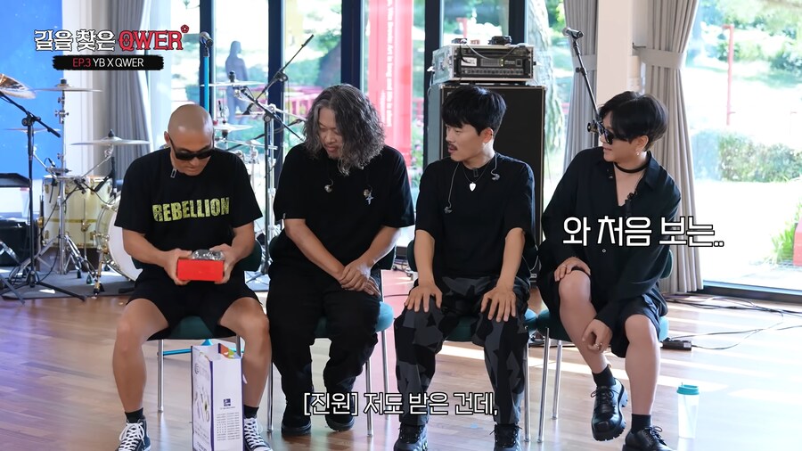밴드 후배들에게 선물하는 YB밴드 드러머_4.png
