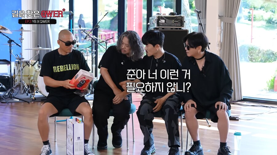 밴드 후배들에게 선물하는 YB밴드 드러머_9.png