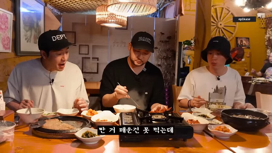 매운거 못먹는 타블로가 불닭볶음면은 먹는 이유_1.png
