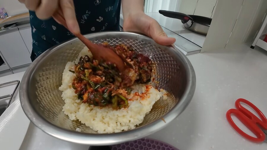 집에서 만들어 먹는 양푼 비빔밥 특징.jpg_10.png