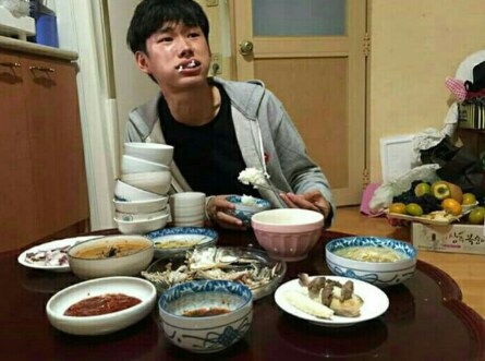 공급도 수요도 자국산 콘텐츠까지 있는데 팬덤만 없는 장르_6.png