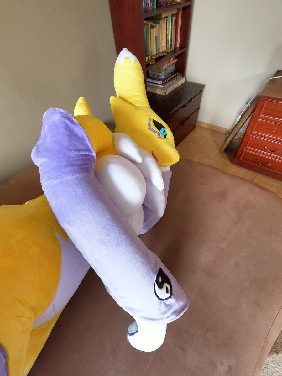 조금 수상한 레나몬 인형_9.jpg