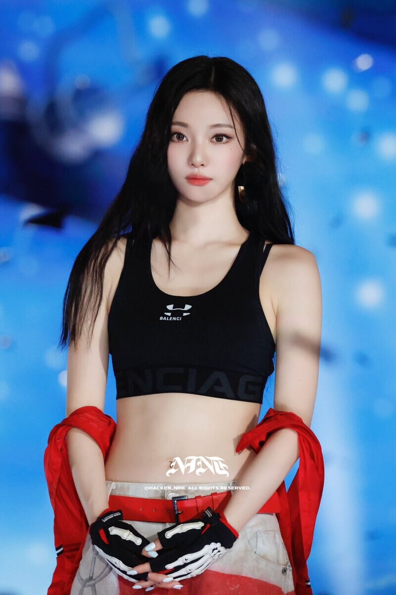 에스파 닝닝 7월 6일 음악중심 무대 직찍_1.jpg