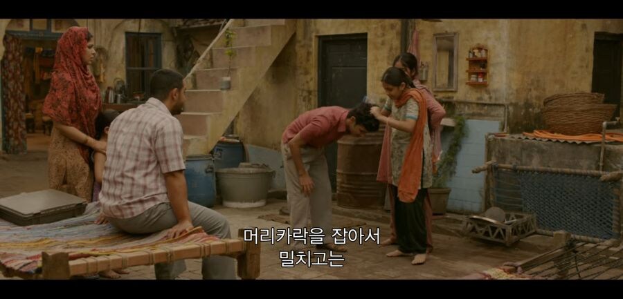 우리 애가 당신네 애들한테 맞고 왔다구요!!_25.jpg