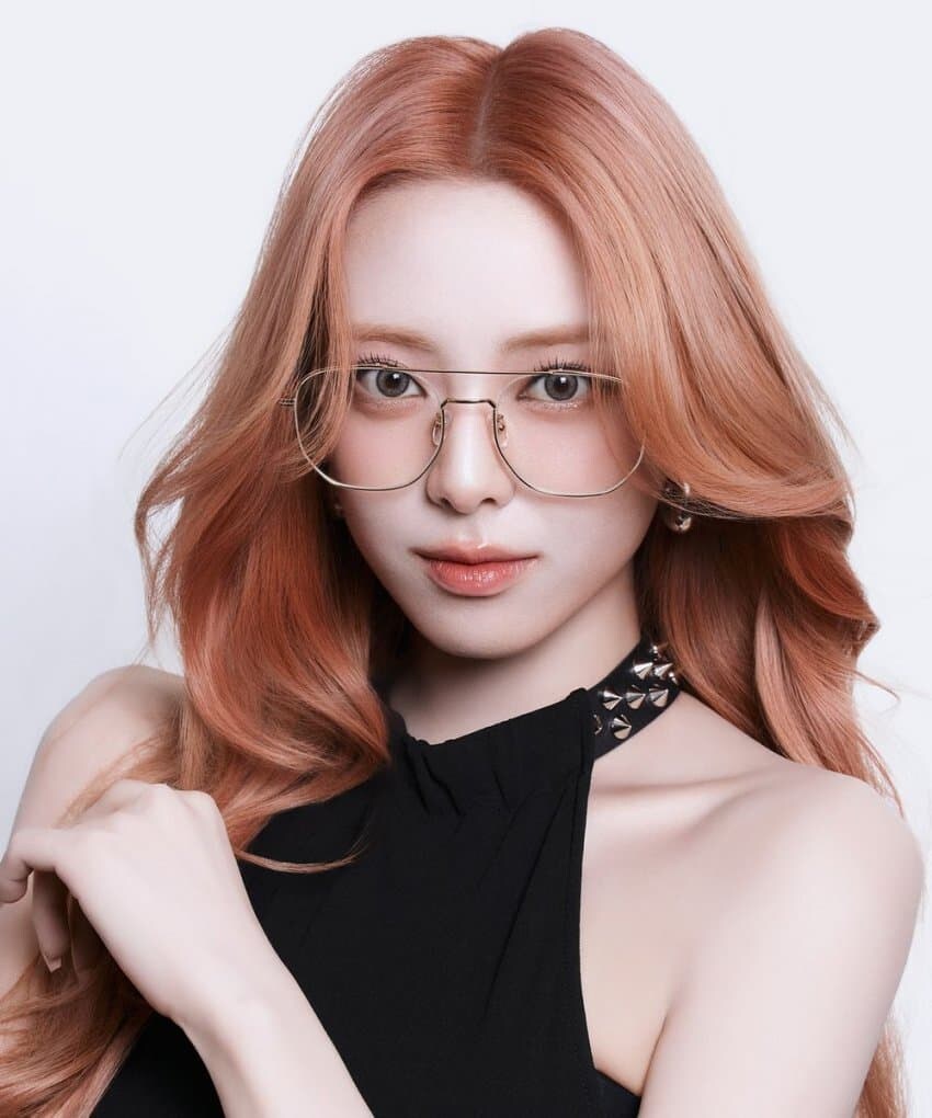 안경 모델 유나_5.jpg