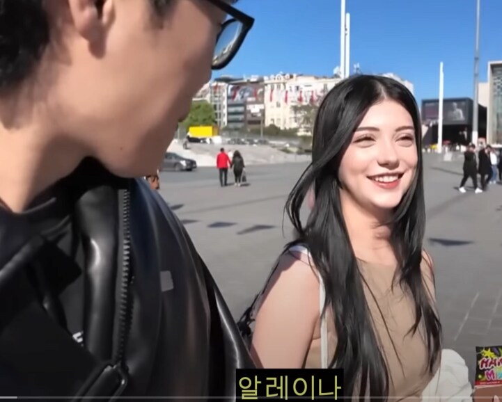 랜덤채팅으로 사귀게 된 튀르키예 여사친 미모_2.png