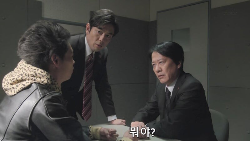 노숙자 사냥했다는 사실을 자랑스럽게 자수하러 온 미치광이_26.jpg